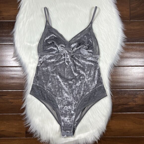 Soma Women's Size Medium Velvet‎ Illusion Excalibur Bodysuit Teddy Lingerie - Picture 1 of 11